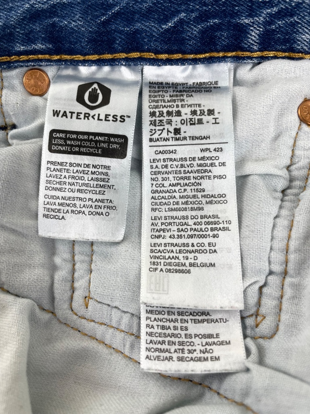 Levi’s 501 Original Fit Hemmed 9” Men’s Denim Shorts Medium Wash - Picture 8 of 8